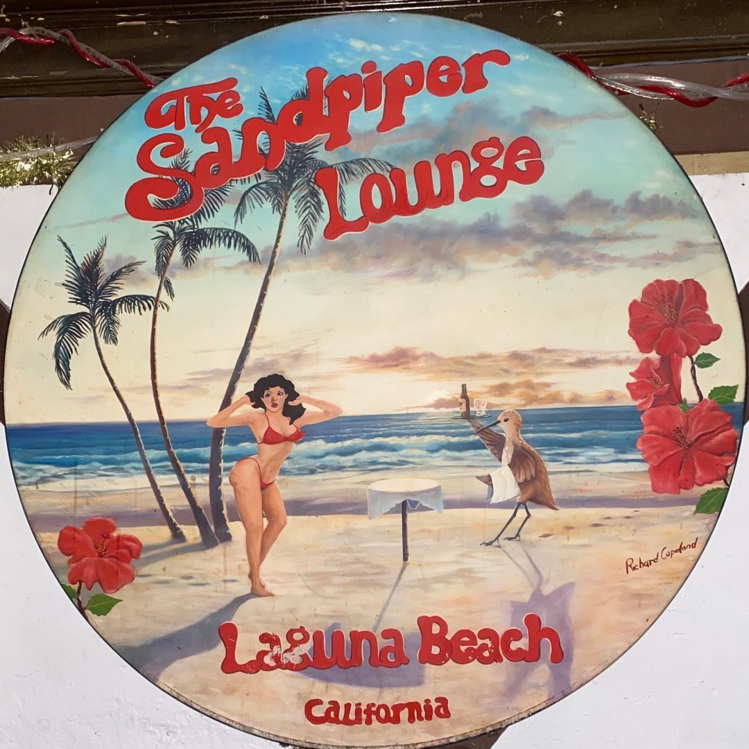 The Sandpiper Lounge